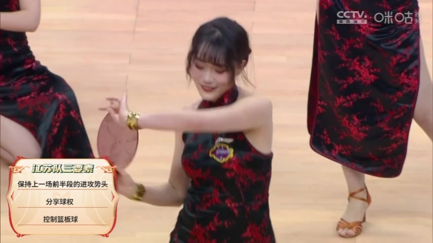 梦回江南！江苏啦啦宝贝黑红旗袍柔情似水