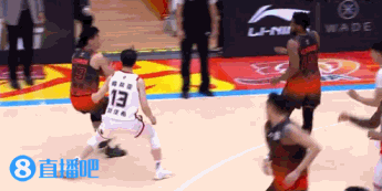 💥又冲突！吴羽佳推盖利 于德豪上前理论又被吴羽佳推飞...