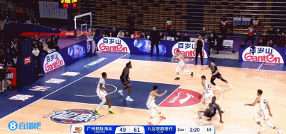 硬！于米提长传助攻袁照耀扣篮 姜伟泽突破助吴昌泽暴扣回应！