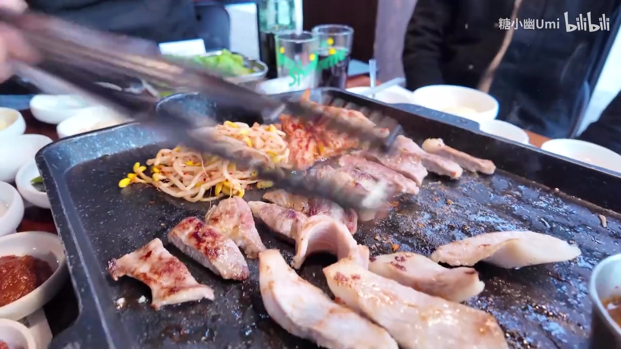 Doinb妻子糖小幽分享旅行VLOG：和公公聊起Doinb，我们都哭了……