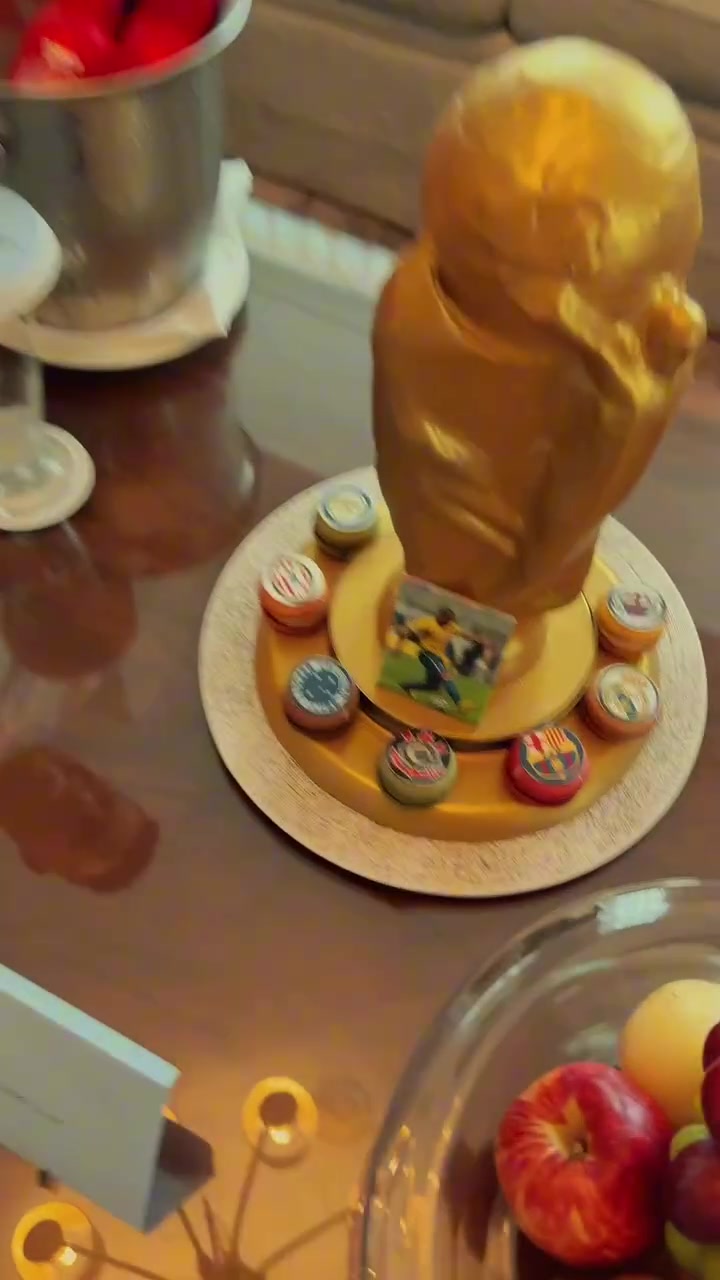 大罗社媒：感谢中国球迷，能感受到如此爱意意义非凡❤️🇨🇳